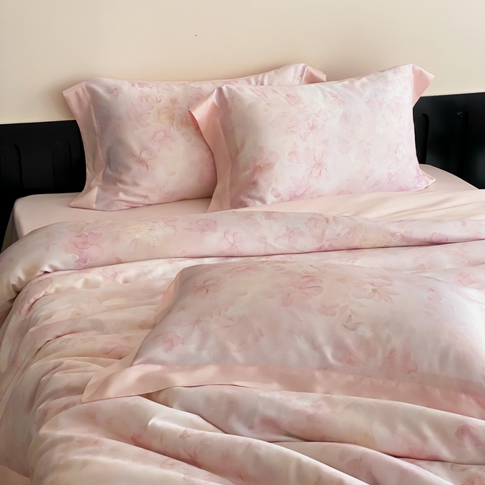 91家纺网 家纺一手货源 找家纺 云栖家居 2025天丝棉数码印花四件套 初见-粉