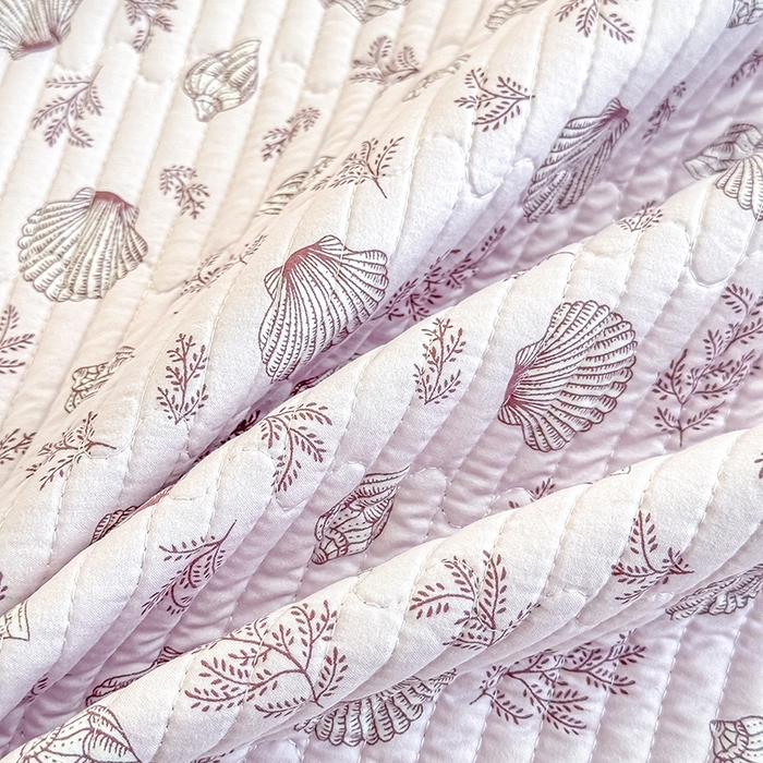 91家纺网 家纺一手货源 找家纺 橘夏家纺 2025新款双层纱小云棉床盖单床盖床盖单件 贝壳秘境--紫贝