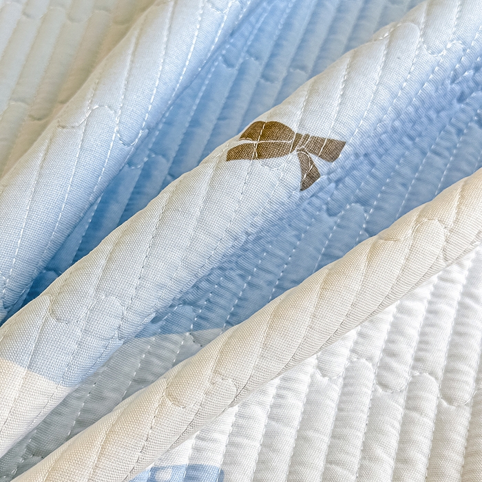 91家纺网 家纺一手货源 找家纺 橘夏家纺 2025新款双层纱小云棉床盖单床盖床盖单件 莓蝶之恋--蓝蝶引力