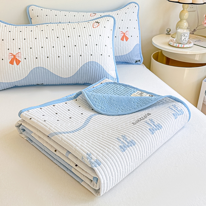 91家纺网 家纺一手货源 找家纺 橘夏家纺 2025新款双层纱小云棉床盖单床盖床盖单件 莓蝶之恋--蓝蝶引力