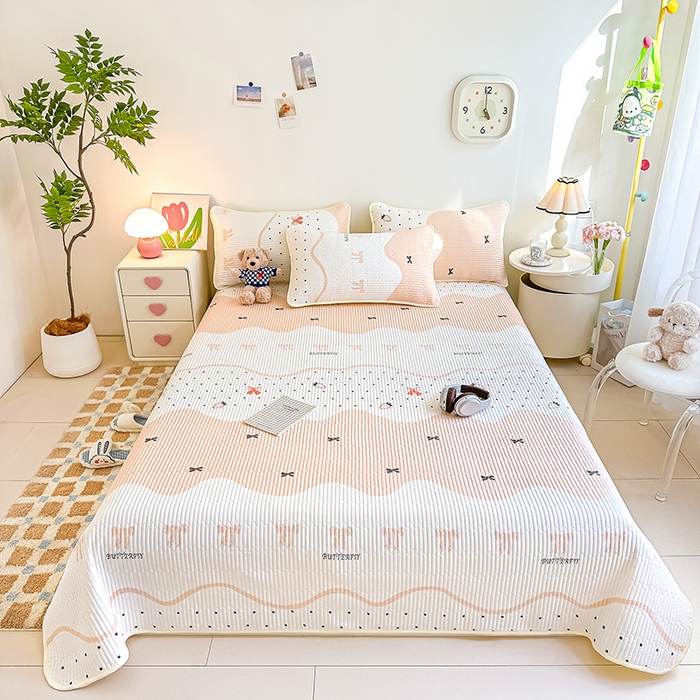 91家纺网 家纺一手货源 找家纺 橘夏家纺 2025新款双层纱小云棉床盖单床盖床盖单件 莓蝶之恋--玉蝶引力