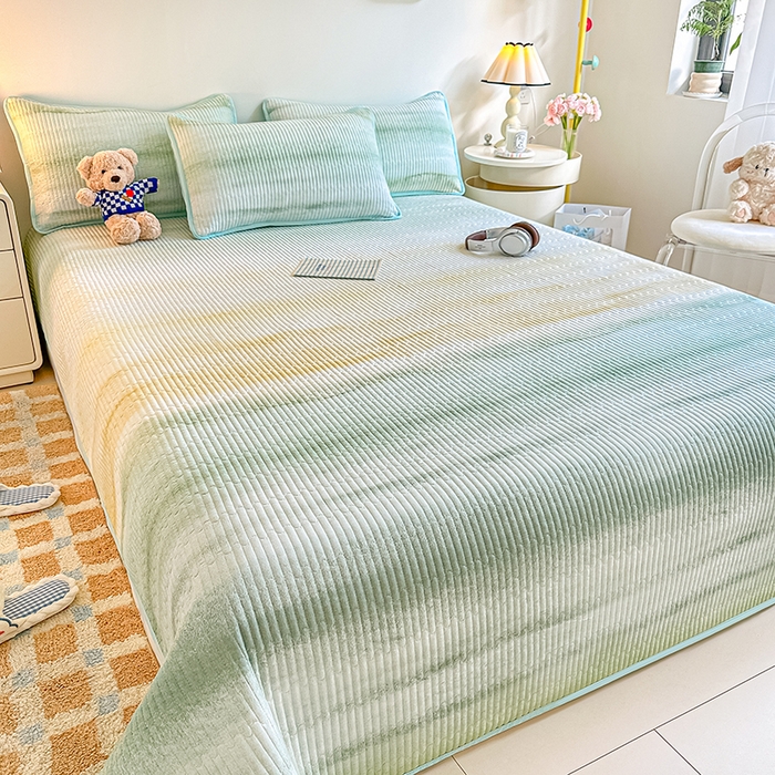 91家纺网 家纺一手货源 找家纺 橘夏家纺 2025新款双层纱小云棉床盖单床盖床盖单件 奇幻梦境--春云