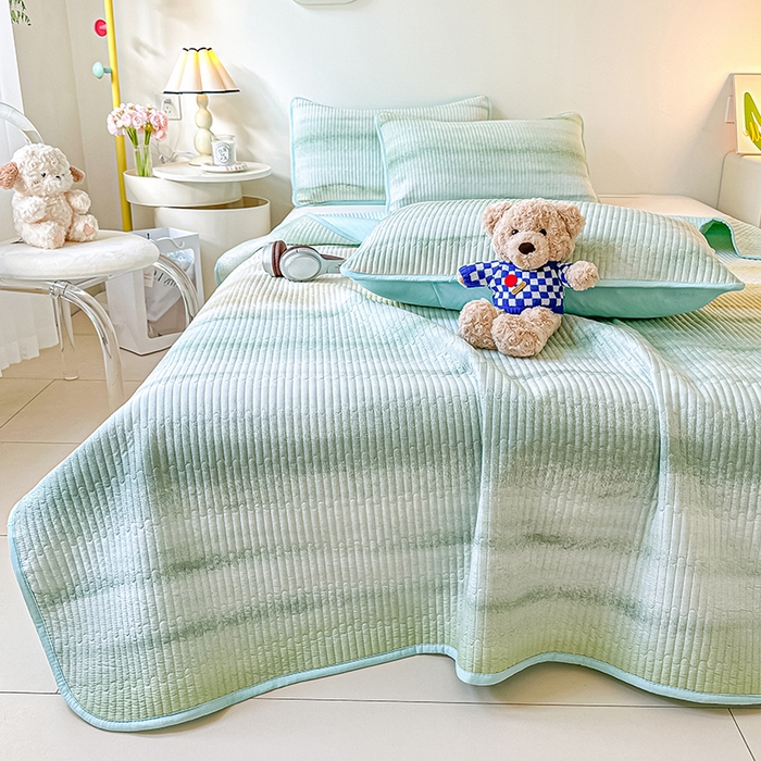 91家纺网 家纺一手货源 找家纺 橘夏家纺 2025新款双层纱小云棉床盖单床盖床盖单件 奇幻梦境--春云