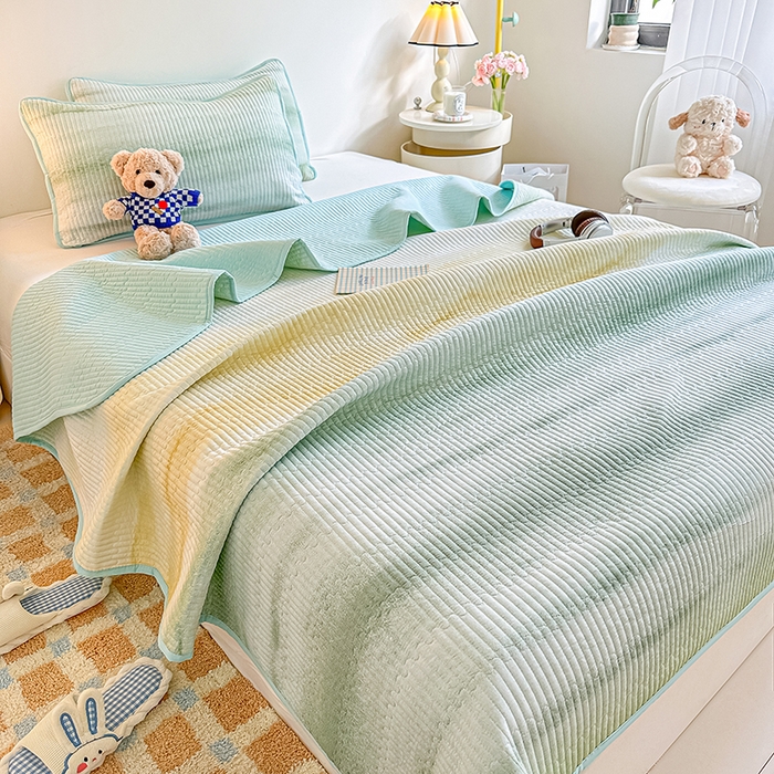 91家纺网 家纺一手货源 找家纺 橘夏家纺 2025新款双层纱小云棉床盖单床盖床盖单件 奇幻梦境--春云