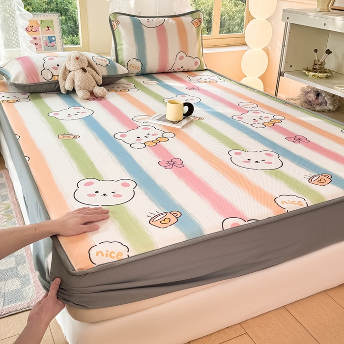 91家纺网 家纺一手货源 找家纺 （总）慕梵家居 2025新款冰豆豆斜纹数码印花床笠款凉席席子三件套