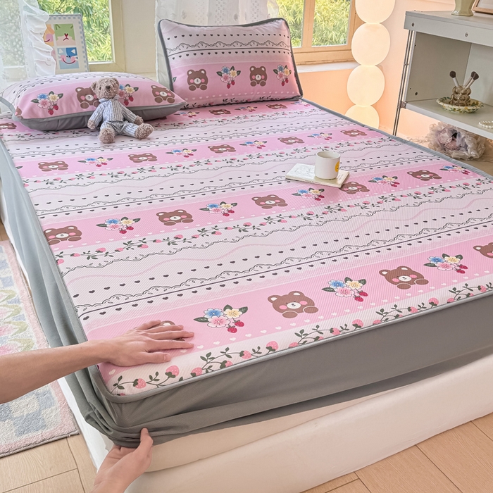 91家纺网 家纺一手货源 找家纺 （总）慕梵家居 2025新款冰豆豆斜纹数码印花床笠款凉席席子三件套