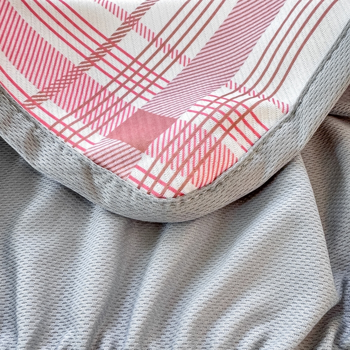 91家纺网 家纺一手货源 找家纺 慕梵家居 2025新款冰豆豆斜纹数码印花床笠款凉席席子三件套 格子熊