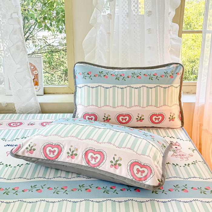 91家纺网 家纺一手货源 找家纺 慕梵家居 2025新款冰豆豆斜纹数码印花床单款凉席席子三件套 可爱萌兔