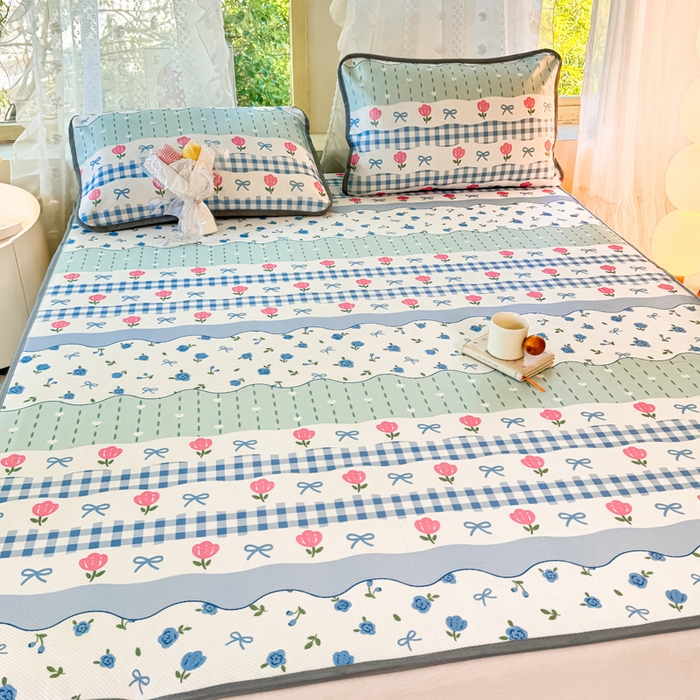 91家纺网 家纺一手货源 找家纺 慕梵家居 2025新款冰豆豆斜纹数码印花床单款凉席席子三件套 玫瑰物语