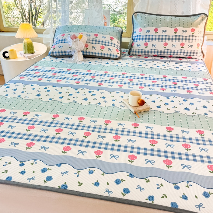 91家纺网 家纺一手货源 找家纺 慕梵家居 2025新款冰豆豆斜纹数码印花床单款凉席席子三件套 玫瑰物语