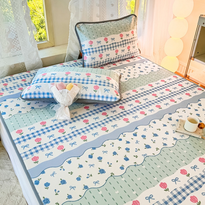 91家纺网 家纺一手货源 找家纺 慕梵家居 2025新款冰豆豆斜纹数码印花床单款凉席席子三件套 玫瑰物语