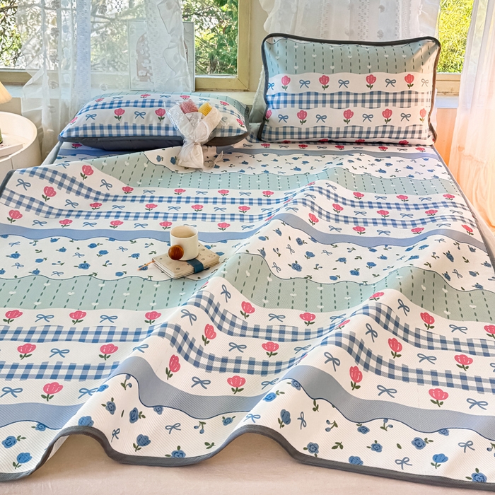 91家纺网 家纺一手货源 找家纺 慕梵家居 2025新款冰豆豆斜纹数码印花床单款凉席席子三件套 玫瑰物语