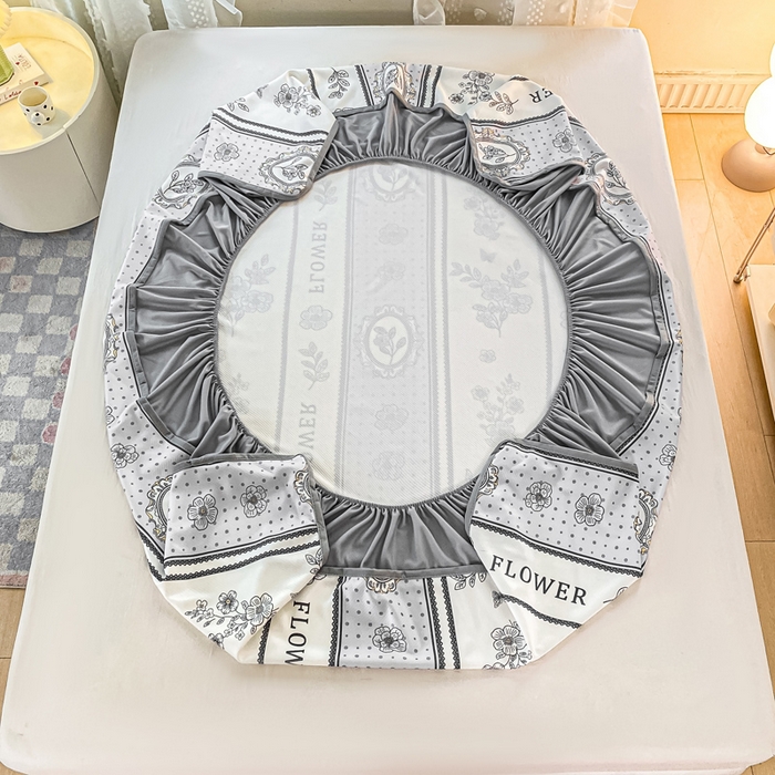 91家纺网 家纺一手货源 找家纺 慕梵家居 2025新款冰豆豆斜纹数码印花床笠款凉席席子三件套 素雅