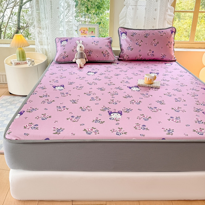 91家纺网 家纺一手货源 找家纺 慕梵家居 2025新款冰豆豆斜纹数码印花床笠款凉席席子三件套 紫洛米