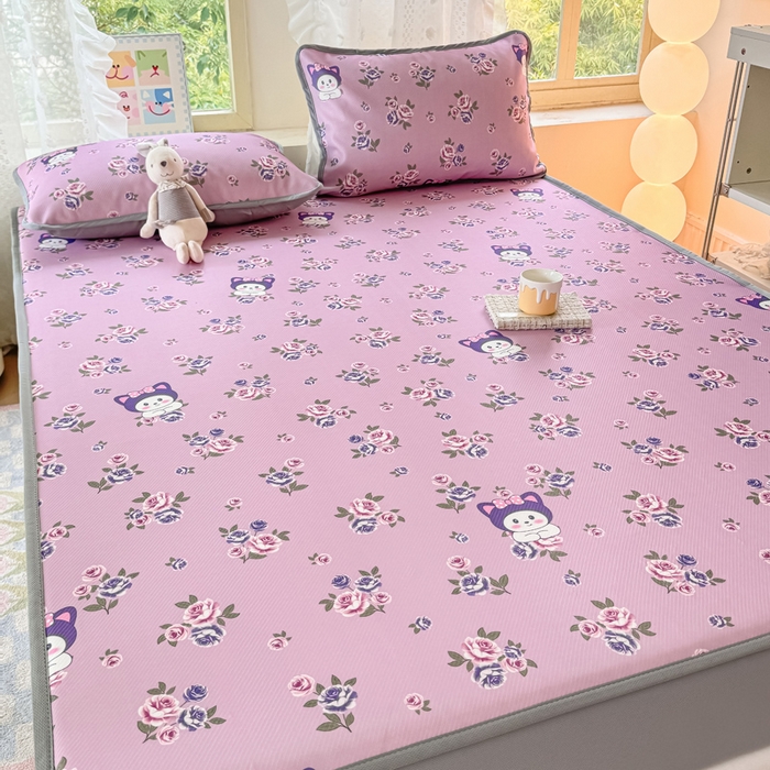 91家纺网 家纺一手货源 找家纺 慕梵家居 2025新款冰豆豆斜纹数码印花床笠款凉席席子三件套 紫洛米