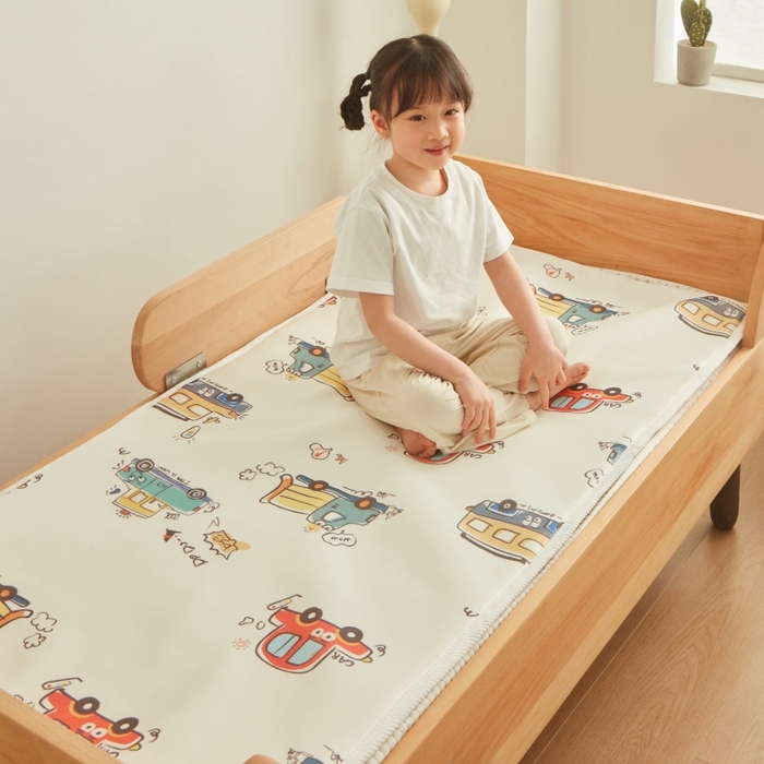 91家纺网 家纺一手货源 找家纺 艾佳宝贝 2025春夏A类多动能儿童双面床垫冰丝凉席 巴士汽车