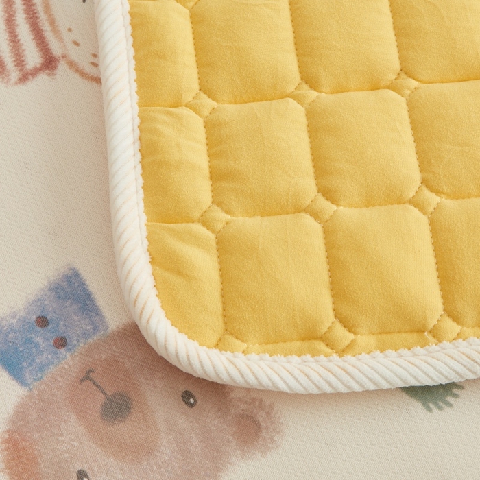 91家纺网 家纺一手货源 找家纺 艾佳宝贝 2025春夏A类多动能儿童双面床垫冰丝凉席 憨憨萌熊