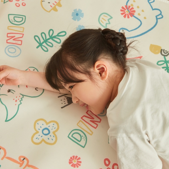 91家纺网 家纺一手货源 找家纺 艾佳宝贝 2025春夏A类多动能儿童双面床垫冰丝凉席 好多恐龙