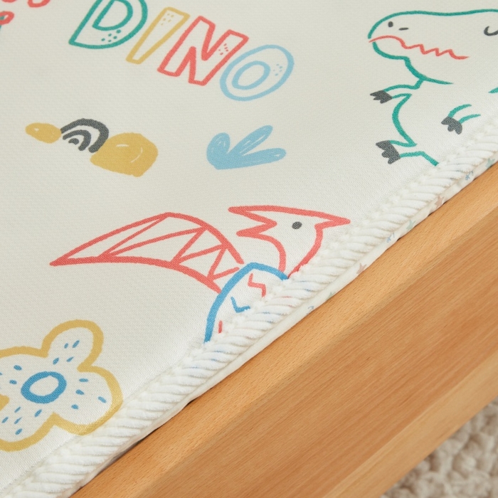 91家纺网 家纺一手货源 找家纺 艾佳宝贝 2025春夏A类多动能儿童双面床垫冰丝凉席 好多恐龙