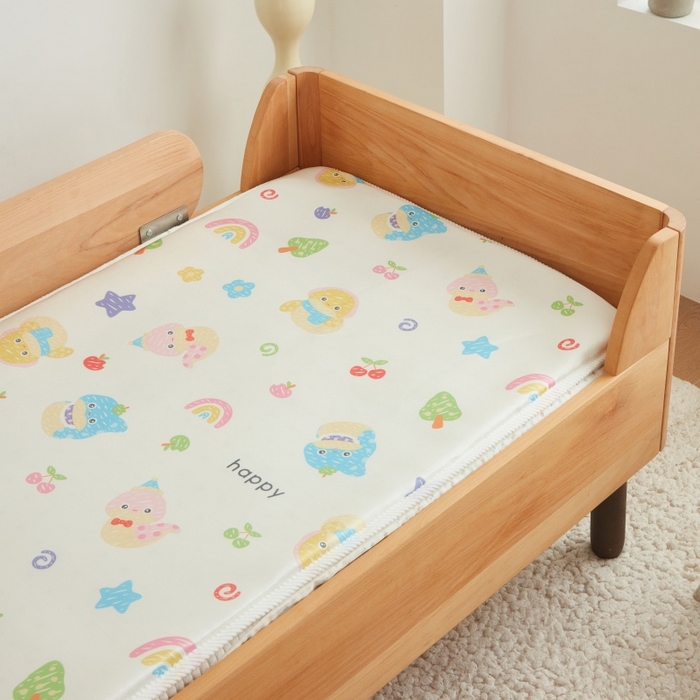 91家纺网 家纺一手货源 找家纺 艾佳宝贝 2025春夏A类多动能儿童双面床垫冰丝凉席 贪吃蛇