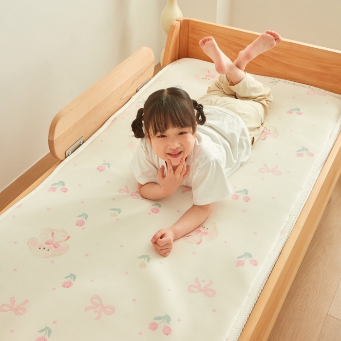 91家纺网 家纺一手货源 找家纺 艾佳宝贝 2025春夏A类多动能儿童双面床垫冰丝凉席 小香兔