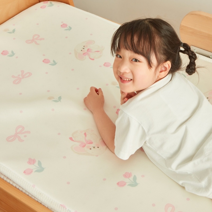 91家纺网 家纺一手货源 找家纺 艾佳宝贝 2025春夏A类多动能儿童双面床垫冰丝凉席 小香兔