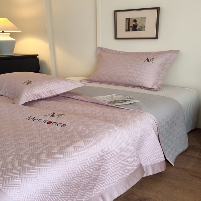 91家纺网 家纺一手货源 找家纺 云雀 2025新款60S兰精天丝床盖(M系列) M床盖-豆沙