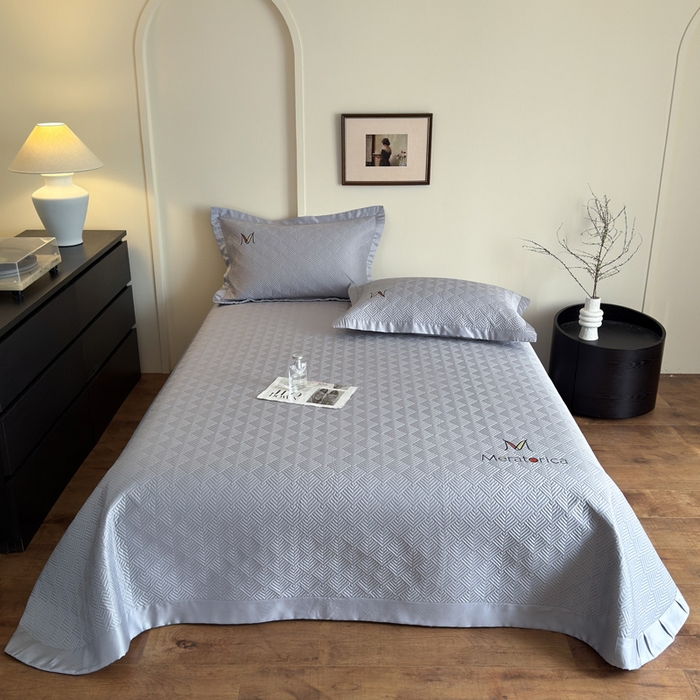 91家纺网 家纺一手货源 找家纺 云雀 2025新款60S兰精天丝床盖(M系列) M床盖-浅灰