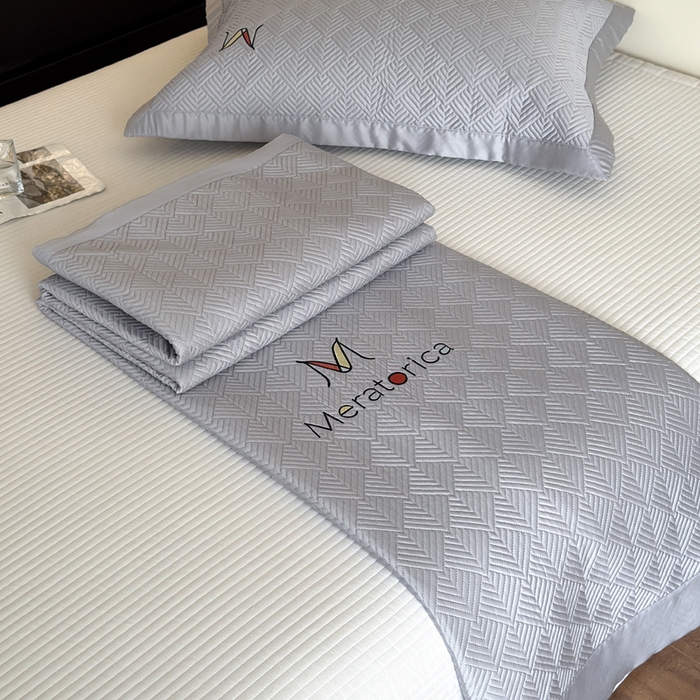 91家纺网 家纺一手货源 找家纺 云雀 2025新款60S兰精天丝床盖(M系列) M床盖-浅灰