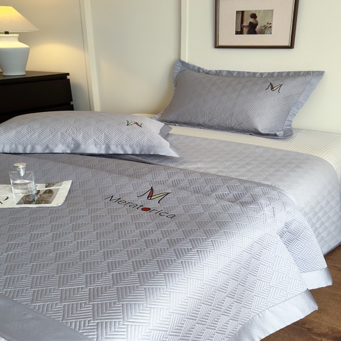 91家纺网 家纺一手货源 找家纺 云雀 2025新款60S兰精天丝床盖(M系列) M床盖-浅灰