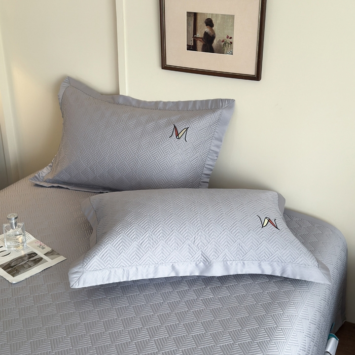 91家纺网 家纺一手货源 找家纺 云雀 2025新款60S兰精天丝床盖(M系列) M床盖-浅灰