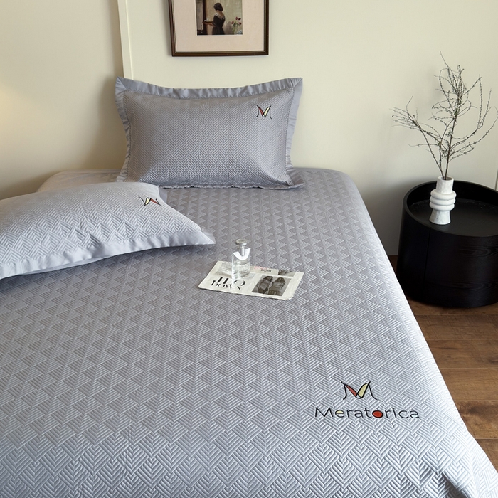 91家纺网 家纺一手货源 找家纺 云雀 2025新款60S兰精天丝床盖(M系列) M床盖-浅灰