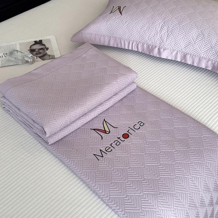 91家纺网 家纺一手货源 找家纺 云雀 2025新款60S兰精天丝床盖(M系列) M床盖-紫色