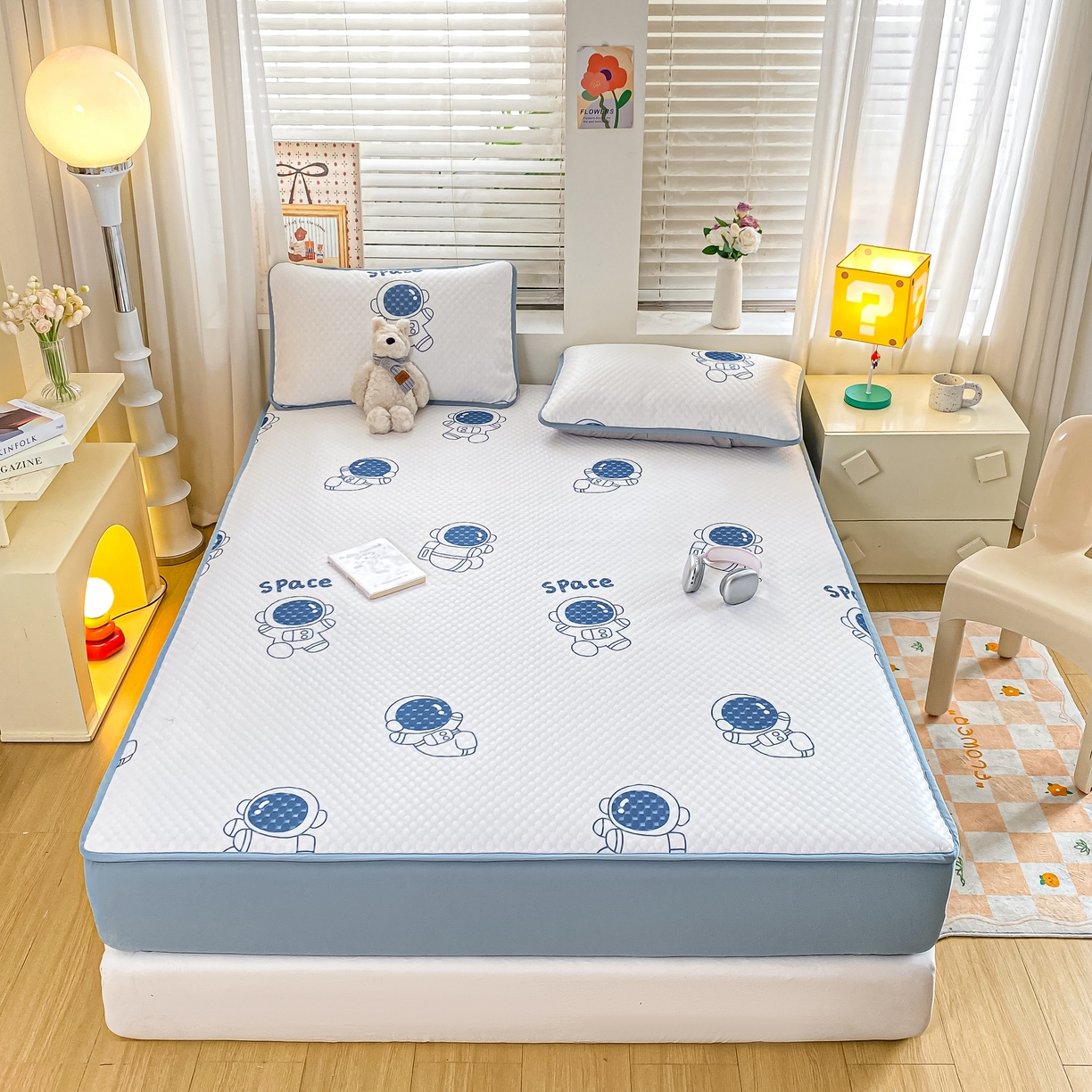 91家纺网 家纺一手货源 找家纺 慕梵家居 2025新款冰豆豆数码印花圆网凉席款凉席席子三件套 醉入星河