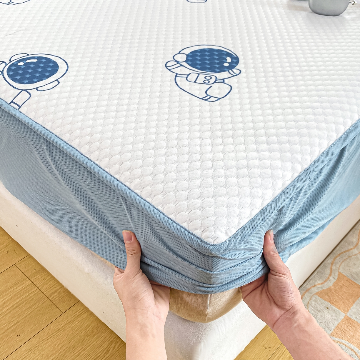 91家纺网 家纺一手货源 找家纺 慕梵家居 2025新款冰豆豆数码印花圆网凉席款凉席席子三件套 醉入星河