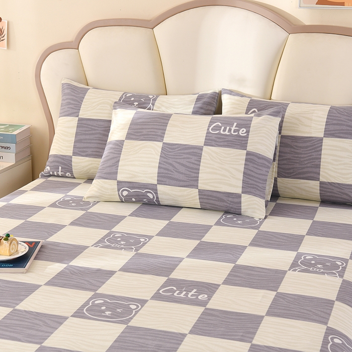 91家纺网 家纺一手货源 找家纺 牵依 2025新款工艺款老粗布床单系列三件套 莫兰迪熊