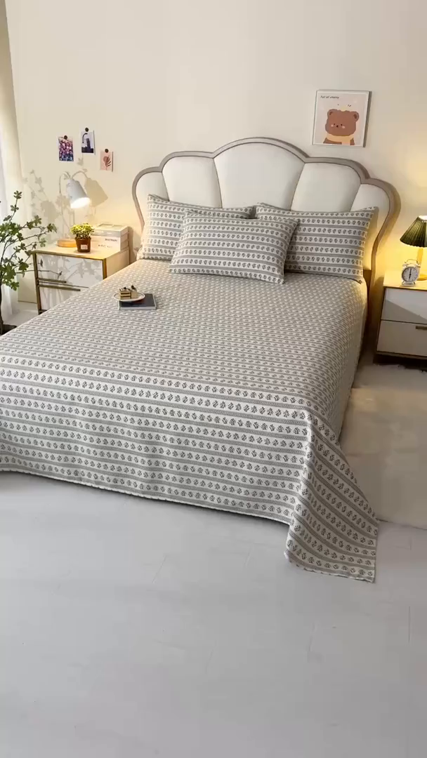 91家纺网 家纺一手货源 找家纺 牵依 2025新款工艺款老粗布床单系列三件套 小兰花