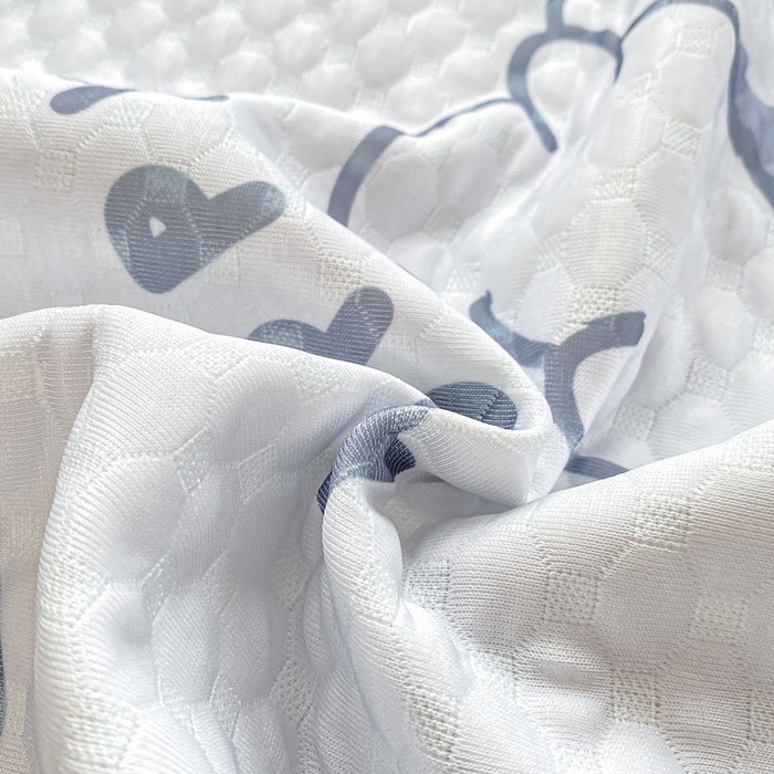 91家纺网 家纺一手货源 找家纺 慕梵家居 2025新款冰豆豆数码印花圆网凉席款凉席席子三件套 帕帕狗