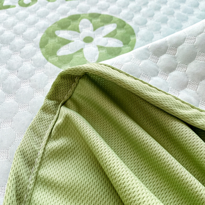 91家纺网 家纺一手货源 找家纺 慕梵家居 2025新款冰豆豆数码印花圆网凉席款凉席席子三件套 美好一天