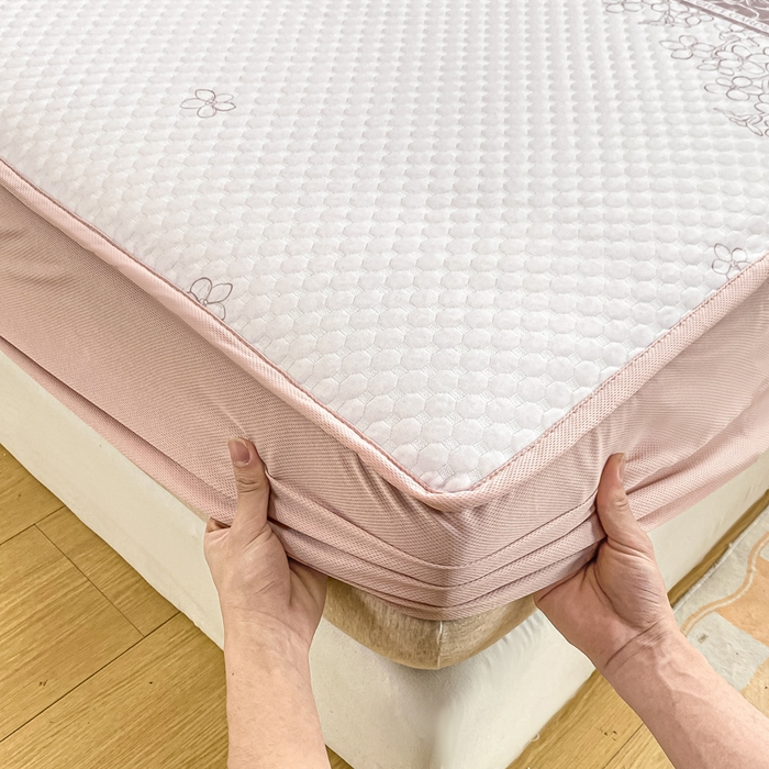 91家纺网 家纺一手货源 找家纺 慕梵家居 2025新款冰豆豆数码印花圆网凉席款凉席席子三件套 格桑花