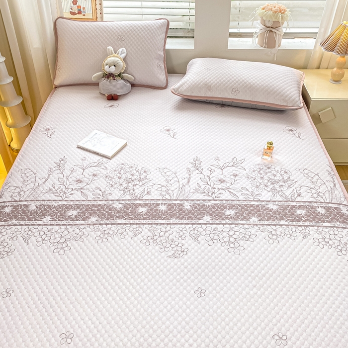 91家纺网 家纺一手货源 找家纺 慕梵家居 2025新款冰豆豆数码印花圆网凉席款凉席席子三件套 格桑花