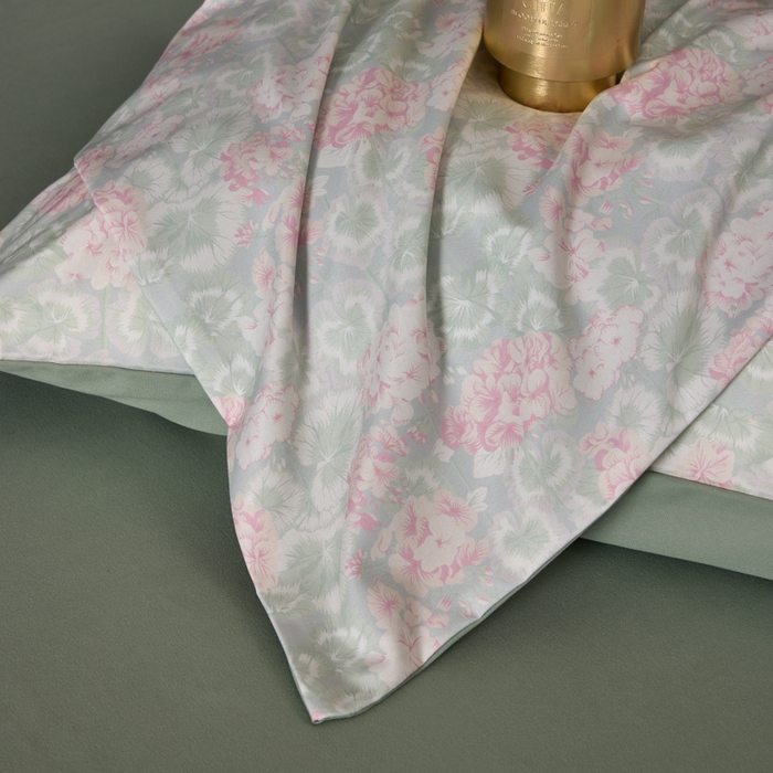 91家纺网 家纺一手货源 找家纺 丽卡家纺 2025新款数码印花有氧双层纱四件套 半岛红茶