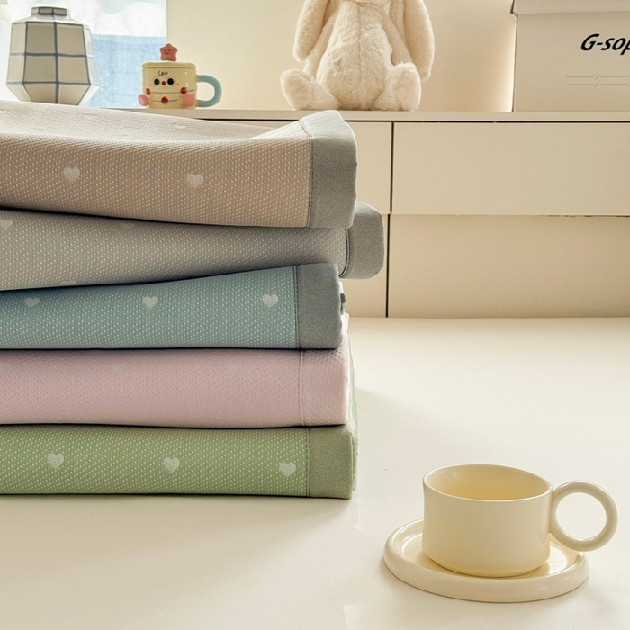 91家纺网 家纺一手货源 找家纺 凉百百 2025新款3D豆豆凉席系列-繁心 组合图