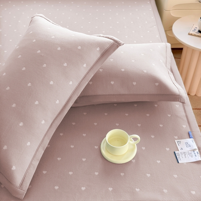 91家纺网 家纺一手货源 找家纺 凉百百 2025新款3D豆豆凉席系列-繁心 繁心-粉