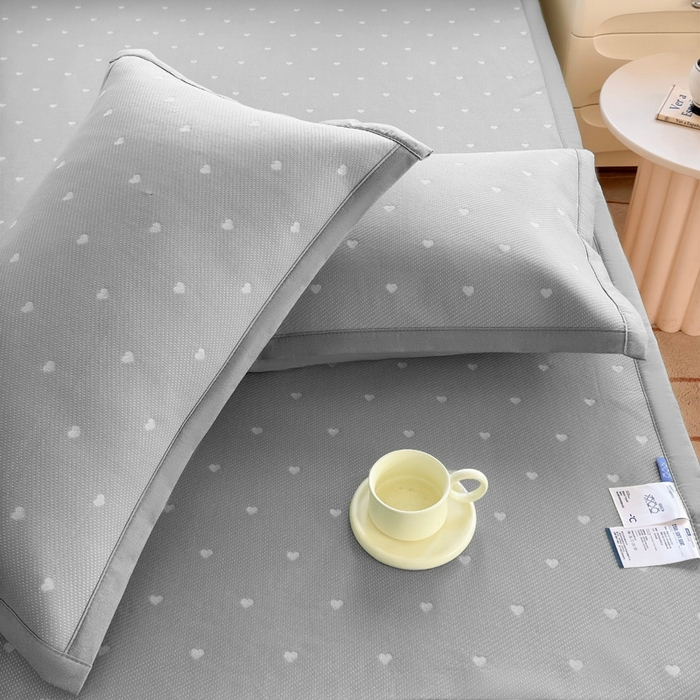 91家纺网 家纺一手货源 找家纺 凉百百 2025新款3D豆豆凉席系列-繁心 繁心-灰