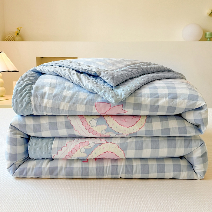 91家纺网 家纺一手货源 找家纺 美梦里 2025春夏新款新疆棉花豆豆被夏被夏凉被空调被 猫猫慕斯（豆豆被）