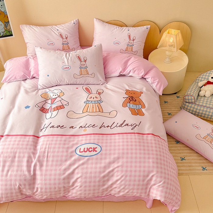 91家纺网 家纺一手货源 找家纺 玉元坊 2025新款全棉纯棉数码印花卡通床单床笠床裙四件套三件套 小熊伙伴