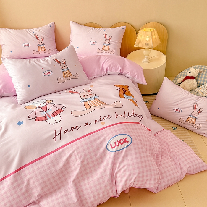 91家纺网 家纺一手货源 找家纺 玉元坊 2025新款全棉纯棉数码印花卡通床单床笠床裙四件套三件套 小熊伙伴