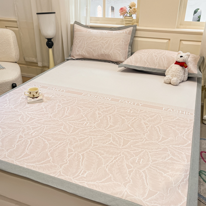 91家纺网 家纺一手货源 找家纺 星座家纺 2025新款复合提花凉感丝凉席三件套平铺款 叶之语-奶咖