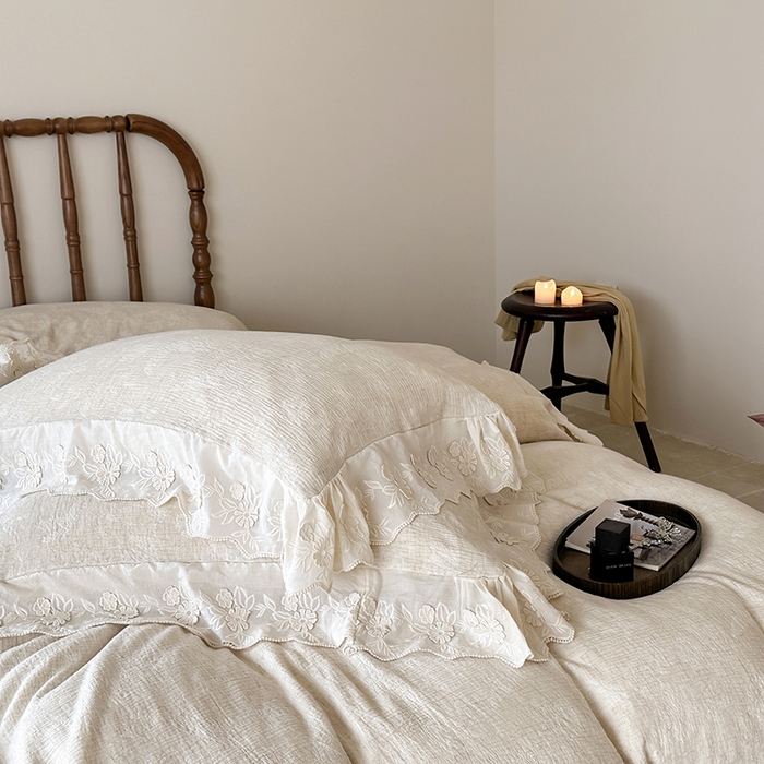 91家纺网 家纺一手货源 找家纺 山舍家居2025新款纯棉棉麻色织提花刺绣花边款四件套-蝶梦晚落 蝶梦晚落-麻本色